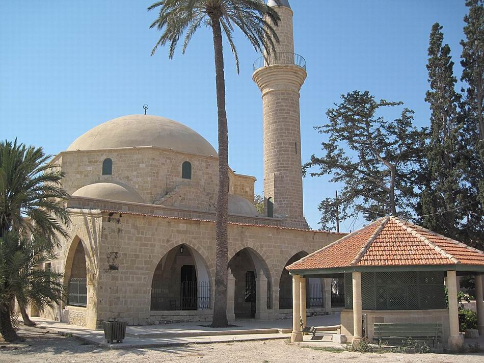 hala sultan tekke larnaca